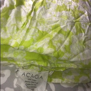 Neon Magnolia Kuau Pareo